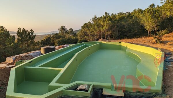 Impermeabilização em Poliureia de piscina natural (biológica) em Arelho, Óbidos